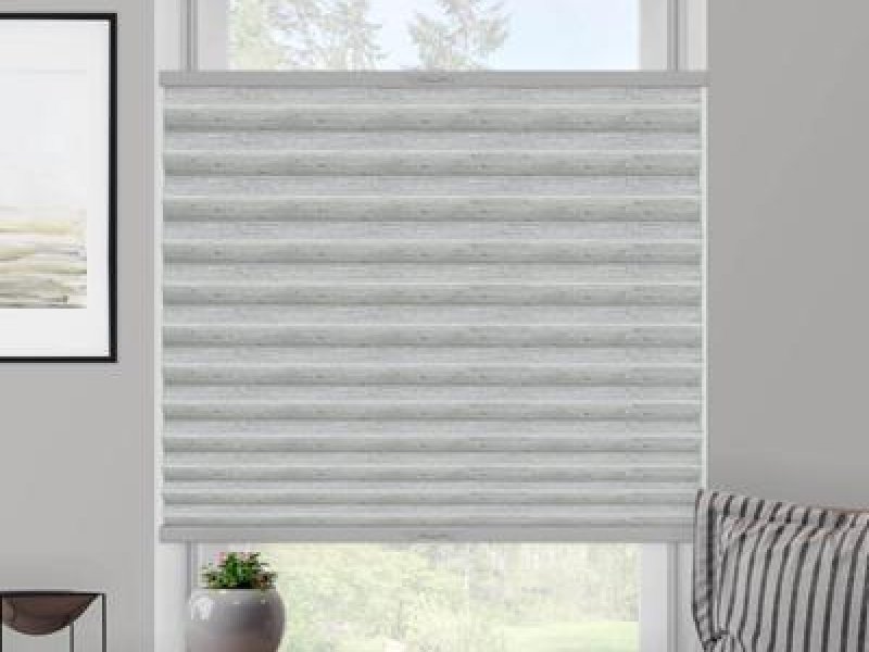 2 inch neat pleat by Bali-Garbardine